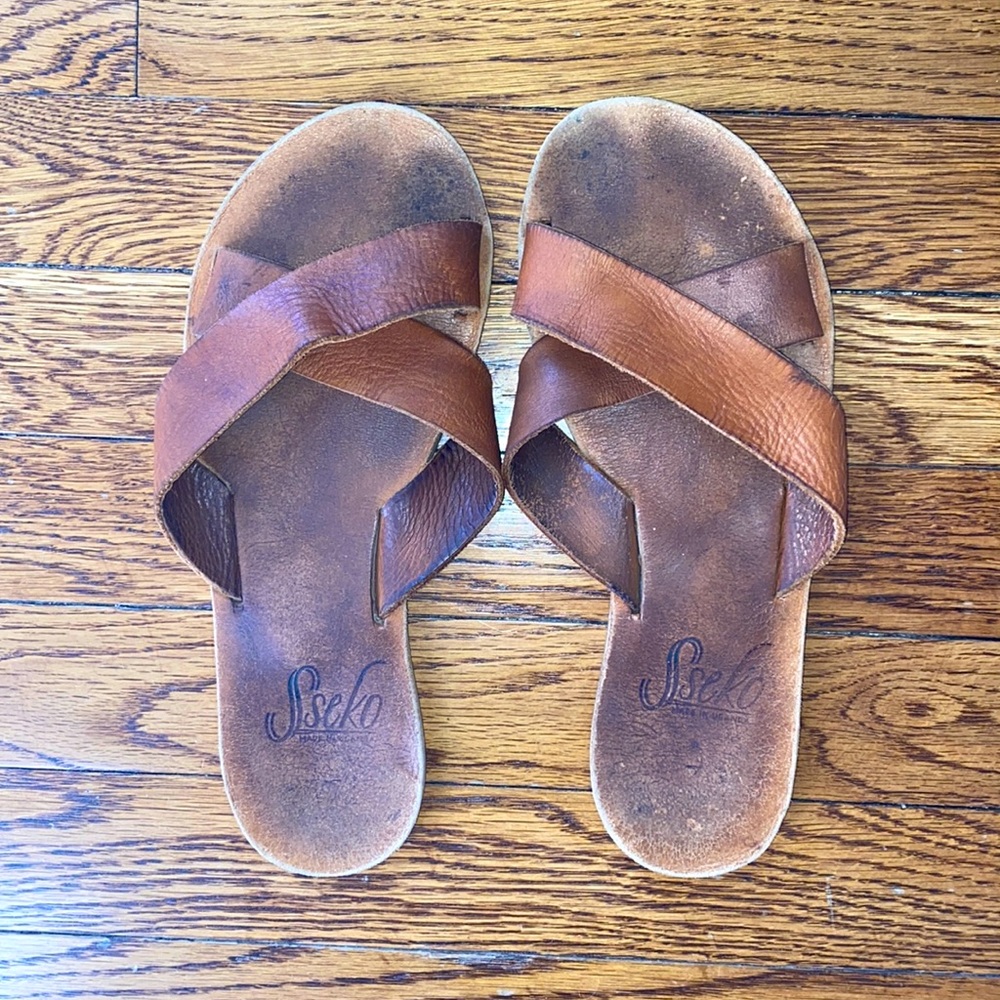 Sseko Tan Leather Slide-on Sandals